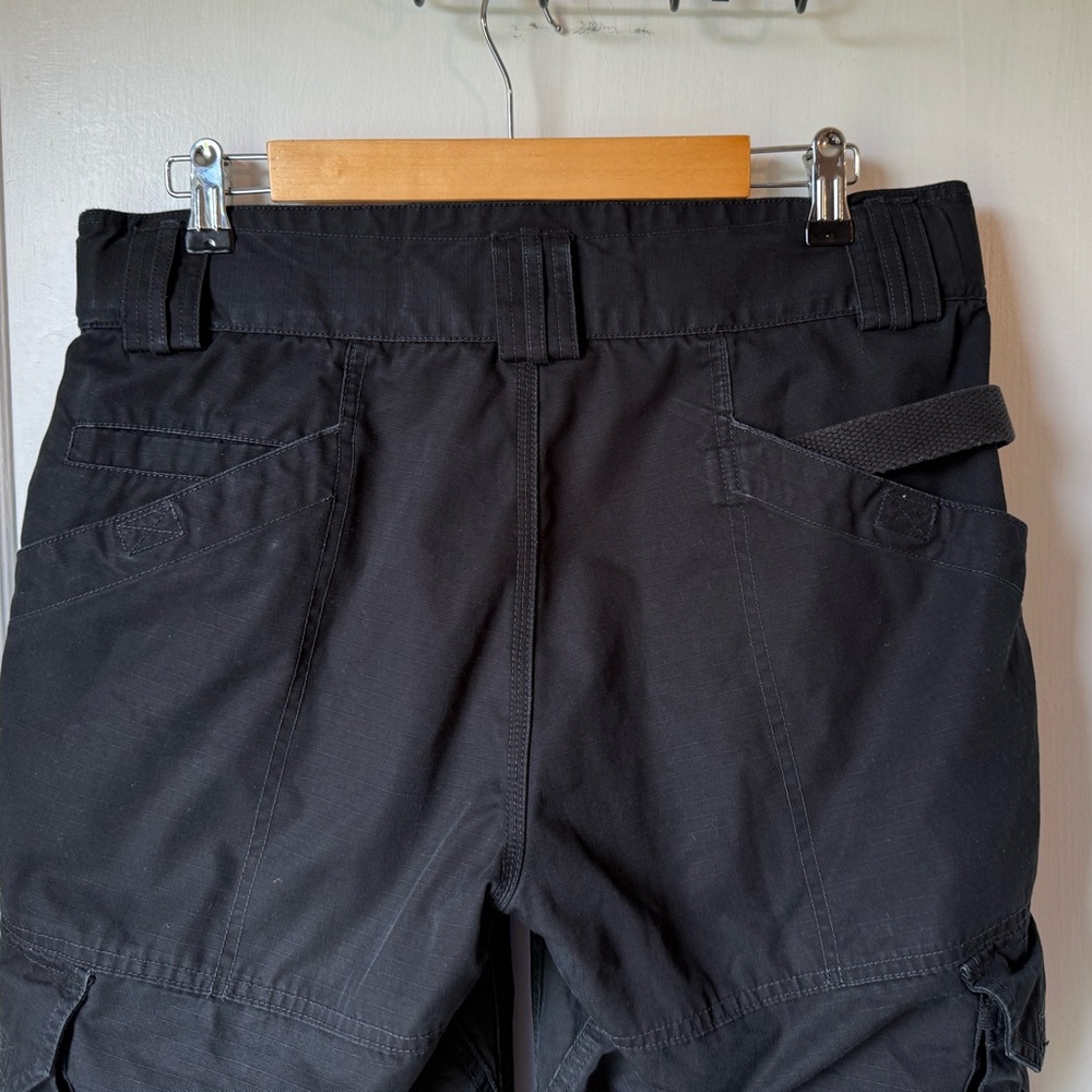 5.11 Tactical Women’s black Cargo Pants. Size 14L EUC - Picture 8 of 10